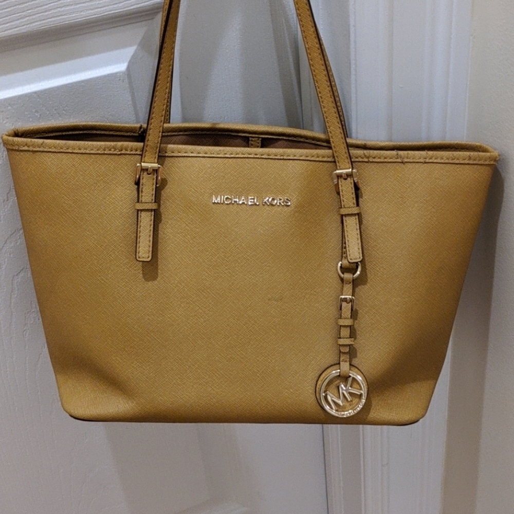 Michael Kors Tote